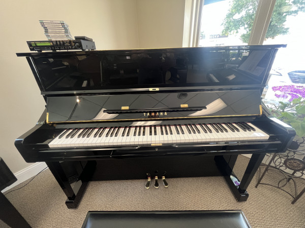 2001 Yamaha MX1Z Disklavier player piano - Upright - Professional Pianos